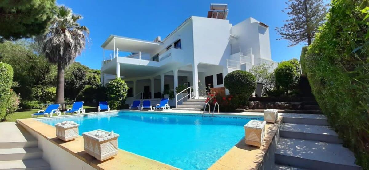 Villa Hibiscus, Great Location In Vilamoura, Lush Green Lawns And Garden Quarteira Εξωτερικό φωτογραφία